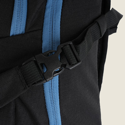15L Inbounds Skiing Backpack (Black/Blue Steel)