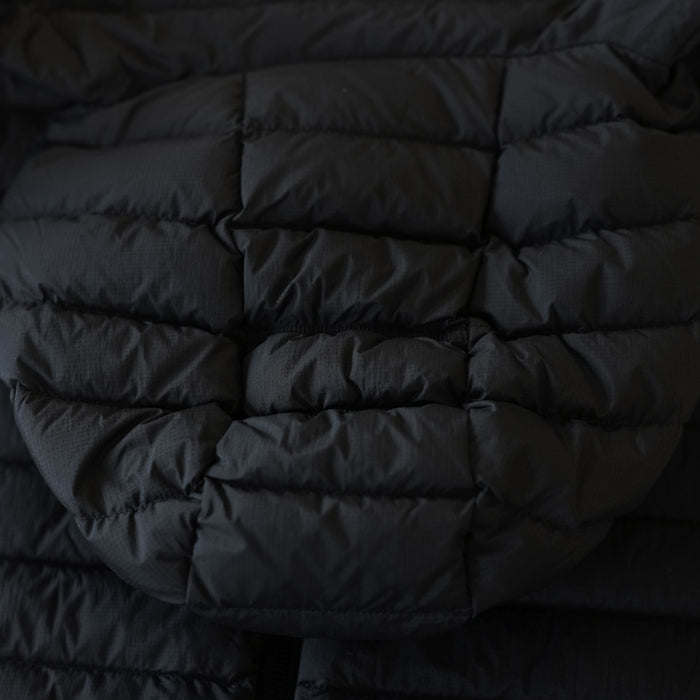 Mens Fiescherhorn Hooded Down Jacket (Black)