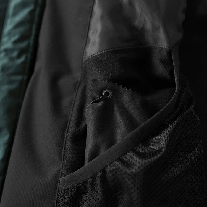 Womens Astazan II Insulated Jacket (Black/Dark Sea)
